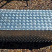 Cassa portatrezzi in alluminio