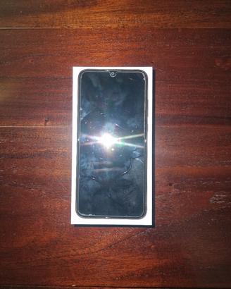 Huawei P Smart 2019 64GB + Original box + Cover