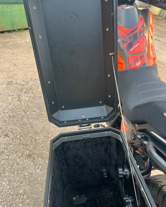 Valige laterali KTM 1290 sadv