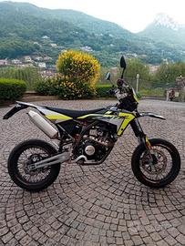 Fantic 125 4t Motard del 2021, 4000km
