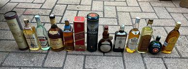 Lotto di 13 di Whisky, Brandy, Liquori  e  Rum