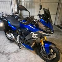 moto BMW F900XR giugno 2023