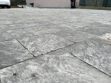 Lotto Autobloccanti Betonella Castiglia su pallet