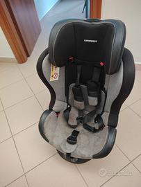 Seggiolino auto