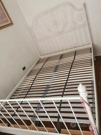 letto in ferro con doghe ikea