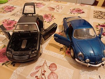 Modellini auto in metallo.