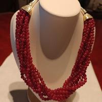 Girocollo in radici di rubino