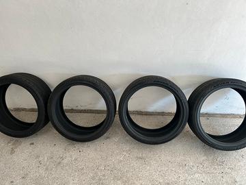 Pneumatici 235 35 R19