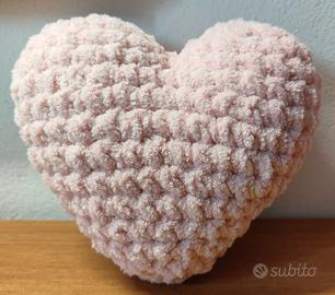 Cuore rosa amigurumi (portachiavi su richiesta)