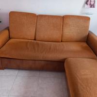 Divano letto a tre posti in tessuto e pelle ottim