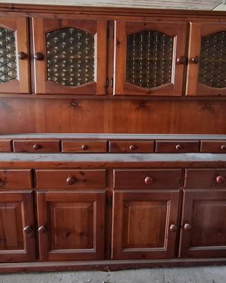 Credenza in legno con vetrina