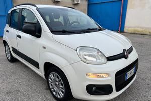 Fiat Panda -1.2 gpl-lounge-full-02/2013