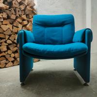 poltrona vintage blu