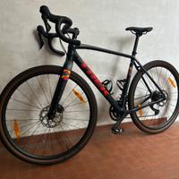 BICI GRAVEL BLU USATA "TREK CHECKPOINT ALR 5"