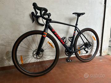 BICI GRAVEL BLU USATA "TREK CHECKPOINT ALR 5"