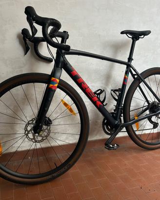 BICI GRAVEL BLU USATA "TREK CHECKPOINT ALR 5"