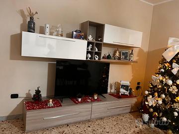 Cucina e salotto completa