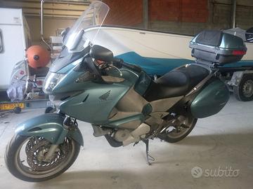 Honda Deuville 680