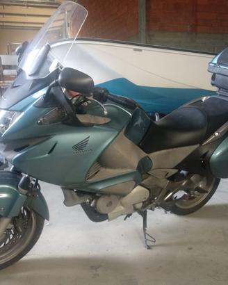 Honda Deuville 680