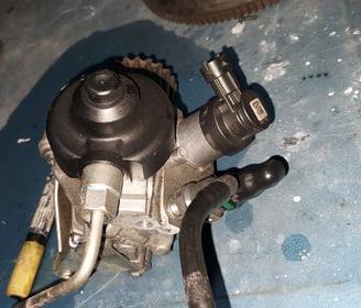 Pompa gasolio motore renault clio 1.5 dci k9k
