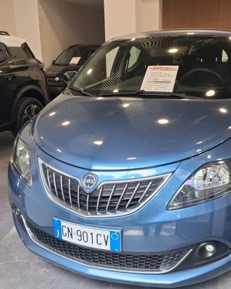 Lancia Ypsilon 1.0 FireFly 5 porte S&S Hybrid Gold