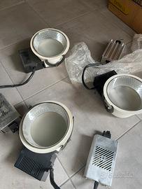 6 faretti iGuzzini Professionali con Alimentatori