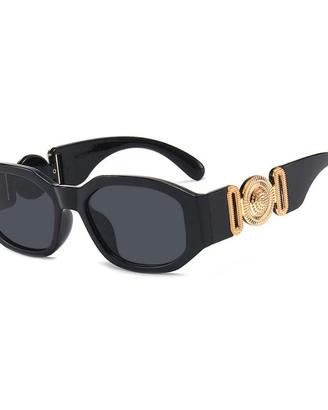 Riproduzione occhialini da sole Versace 
