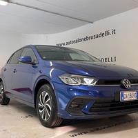 Volkswagen Polo 1.0 Life CLIMA BIZON.RETROC.P...
