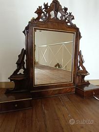 Specchiera d'appoggio di fine 800