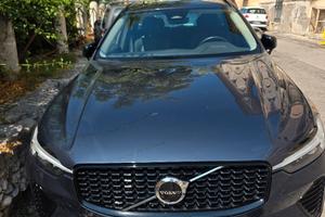 VOLVO XC60 PLUS DARK AWD AUT. 2023