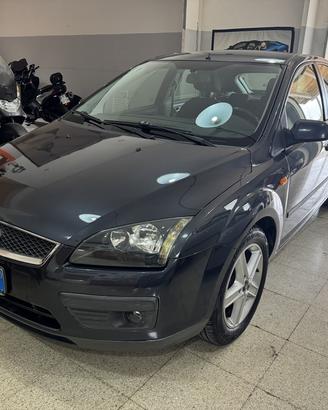 FORD FOCUS Berlina 1.6 TDCi 90 cv.