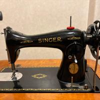 Macchina da cucire antica Singer