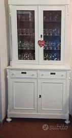 credenza in legno colore bianco dell inizio 900