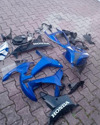 VENDOAFFITTO CARENE INCIDENTATE HONDA CBR 600 RR07