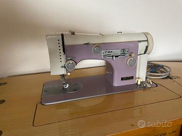 Macchina cucire Necchi con mobile a scomparsa