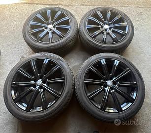 4 Cerchi in lega da 20 con gomme 255/45/20