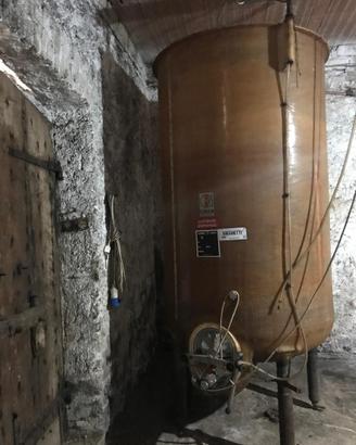 Botte vetroresina per vino