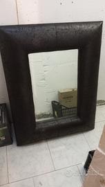 specchio con cornice in vera pelle