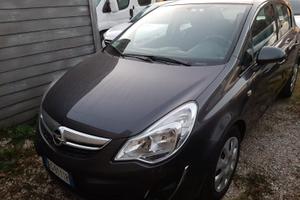 Opel corsa 1.2 benzina