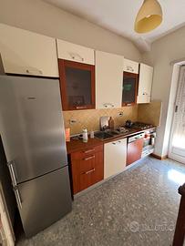 Cucina completa con elettrodomestici Smeg, Siemens