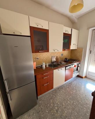 Cucina completa con elettrodomestici Smeg, Siemens