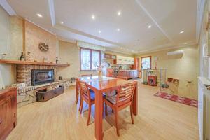 PORZIONE DI BIFAMILIARE A ROMA