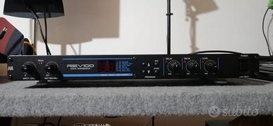 Multieffeto  Yamaha REV 100