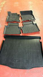 Tappeti gomma Ford Kuga 2023 Ibrida Plug Inn