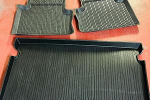 Tappeti gomma Ford Kuga 2023 Ibrida Plug Inn