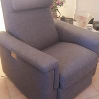 poltrona reclinabile elettrica