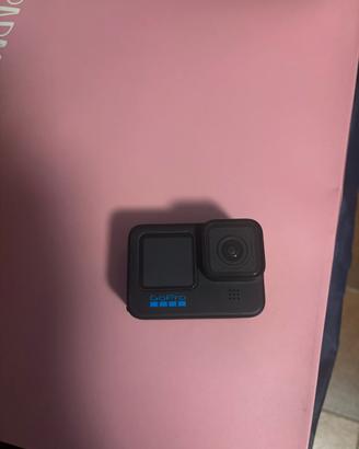 go pro hero 10 + batterie aggiuntive