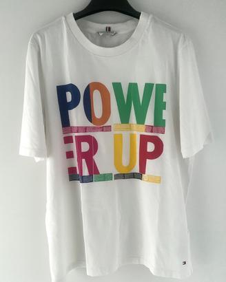 T-shirt Tommy Hilfiger veste come una L bianca