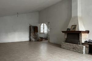 MULTILOCALE A COPPARO