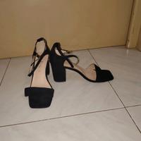 scarpe aperte con tacco 